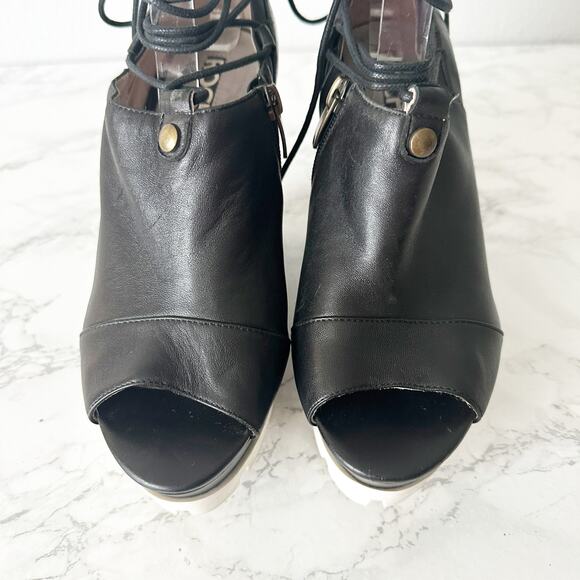 Rochessa Sporty Black Leather‎ Wedge Lug Sole Ankle Wrap Heels Women’s Size 38 - Picture 4 of 13